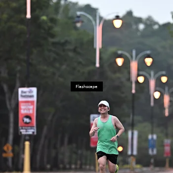 Runner Photo 8300288