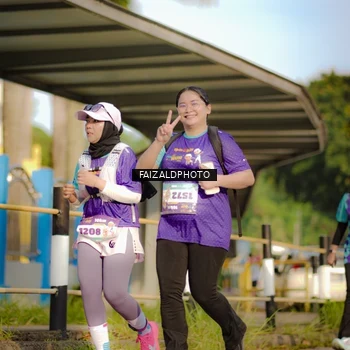 Runner Photo 8300326