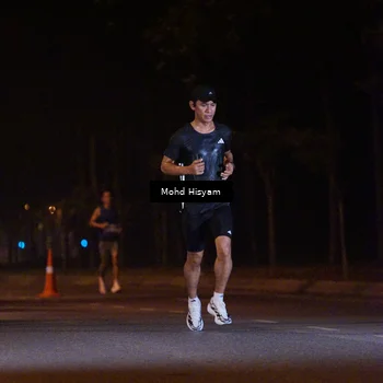 Runner Photo 8300338