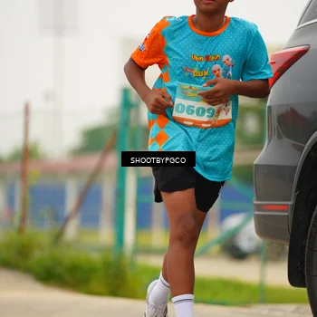 Runner Photo 8300381