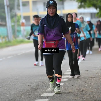 Runner Photo 8300399
