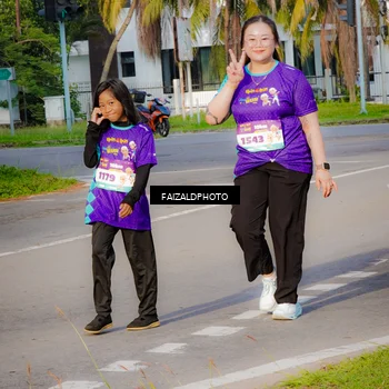 Runner Photo 8300420