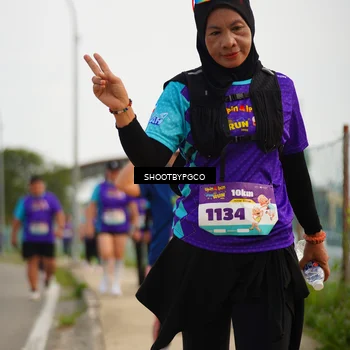 Runner Photo 8300421