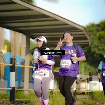 Runner Photo 8300429