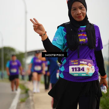 Runner Photo 8300459