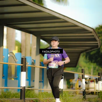 Runner Photo 8300470