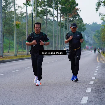 Runner Photo 8300480