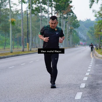 Runner Photo 8300486