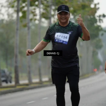 Runner Photo 8300501