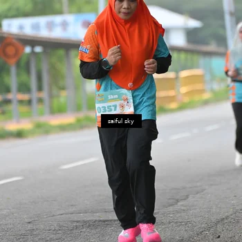 Runner Photo 8300507