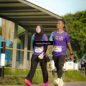 Runner Photo 8300532