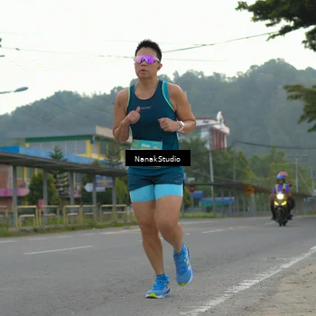 Runner Photo 8300535