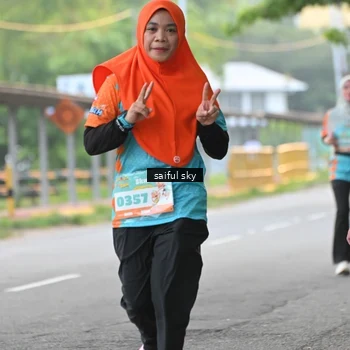 Runner Photo 8300542