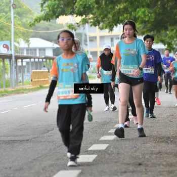Runner Photo 8300594