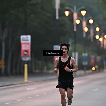 Runner Photo 8300597