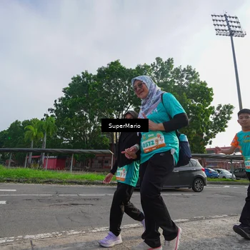 Runner Photo 8300598