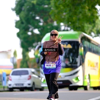 Runner Photo 8300633