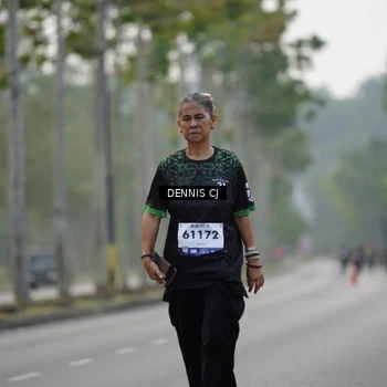Runner Photo 8300646