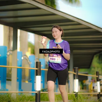 Runner Photo 8300702