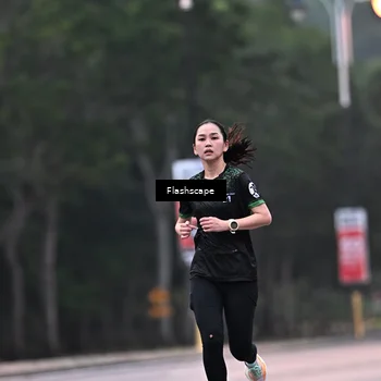 Runner Photo 8300712