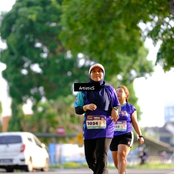 Runner Photo 8300738