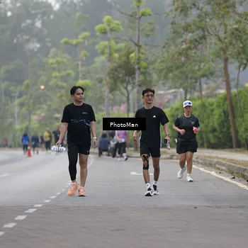 Runner Photo 8300747
