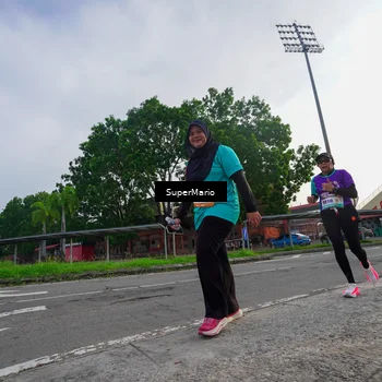 Runner Photo 8300758