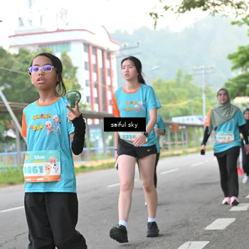 Runner Photo 8300777