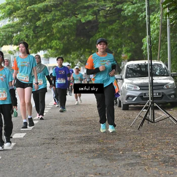 Runner Photo 8300778