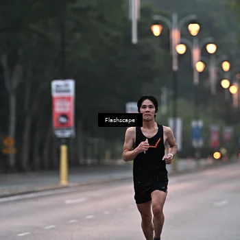 Runner Photo 8300783