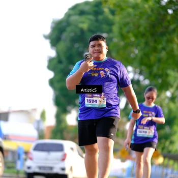 Runner Photo 8300789
