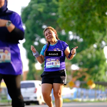 Runner Photo 8300797