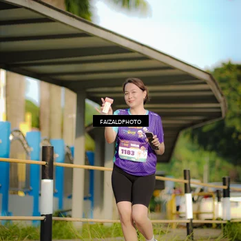 Runner Photo 8300798