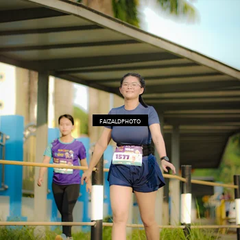 Runner Photo 8300806
