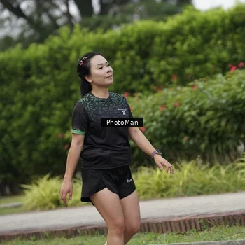 Runner Photo 8300808