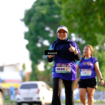 Runner Photo 8300809