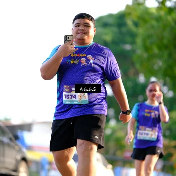 Runner Photo 8300816