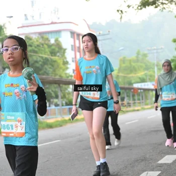 Runner Photo 8300824