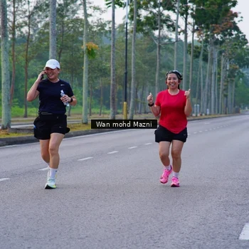 Runner Photo 8300848