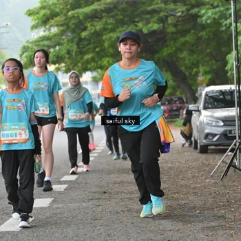 Runner Photo 8300852