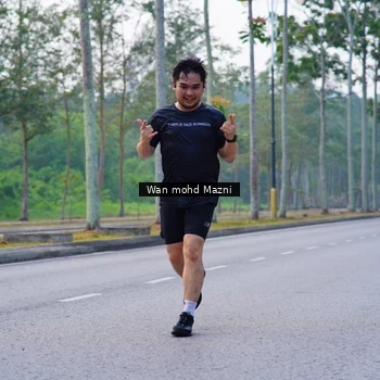 Runner Photo 8300879