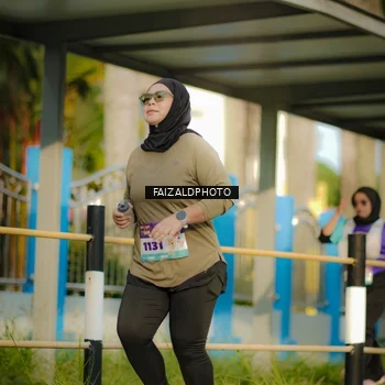 Runner Photo 8300881