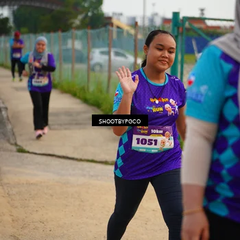 Runner Photo 8300891