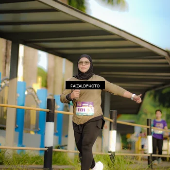 Runner Photo 8300895