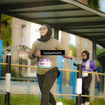 Runner Photo 8300904