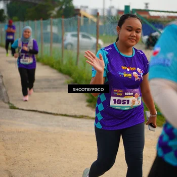 Runner Photo 8300908