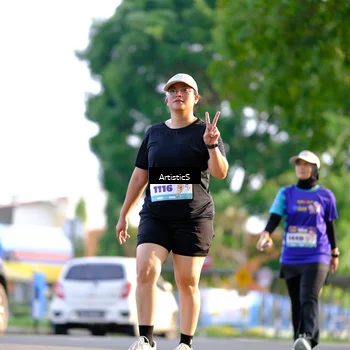 Runner Photo 8300923