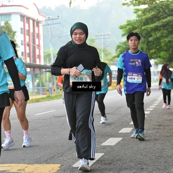 Runner Photo 8300924