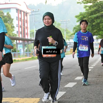 Runner Photo 8300932