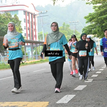 Runner Photo 8300937